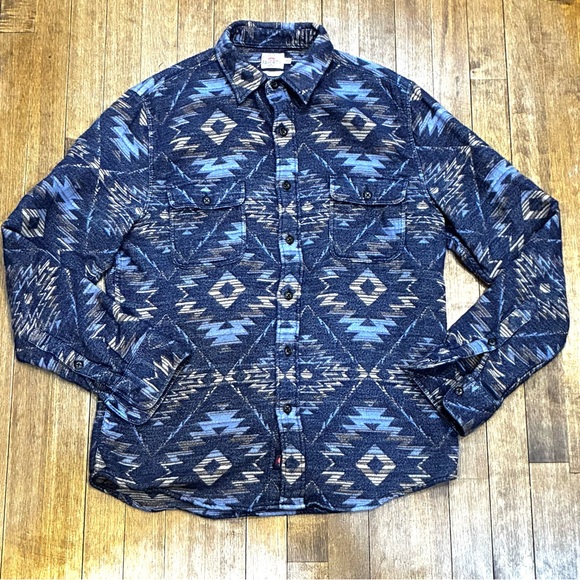 Faherty Brand - Doug Good Feather Aztec Print - Medium
